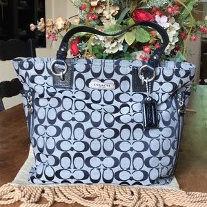 COACH Gallery Zipper Tote Handbag